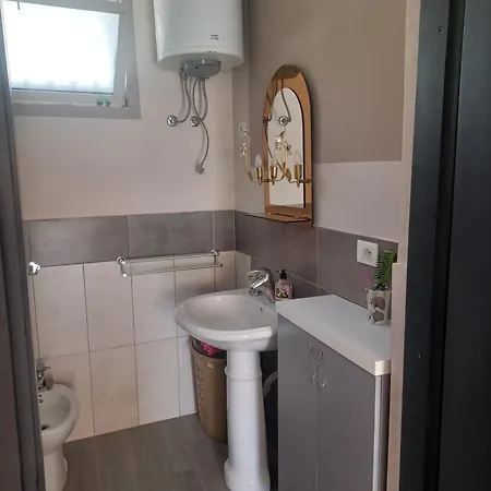 Lungo Mare X6 Villa