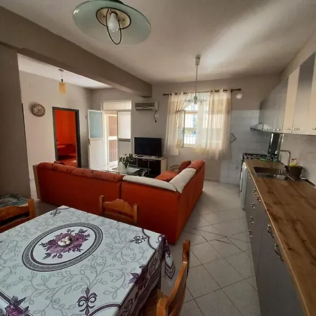 Villa Lungo Mare X6 Vlorë